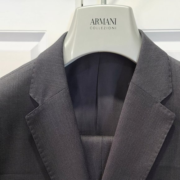 ARMANI COLLEZIONI Wool Single-Breasted Suit - Picture 2 of 16